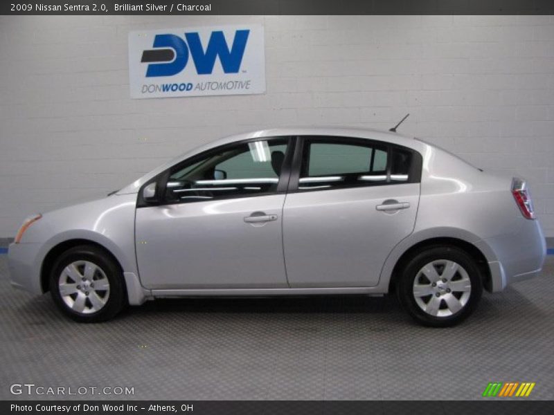 Brilliant Silver / Charcoal 2009 Nissan Sentra 2.0