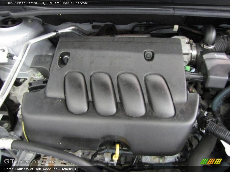 Brilliant Silver / Charcoal 2009 Nissan Sentra 2.0
