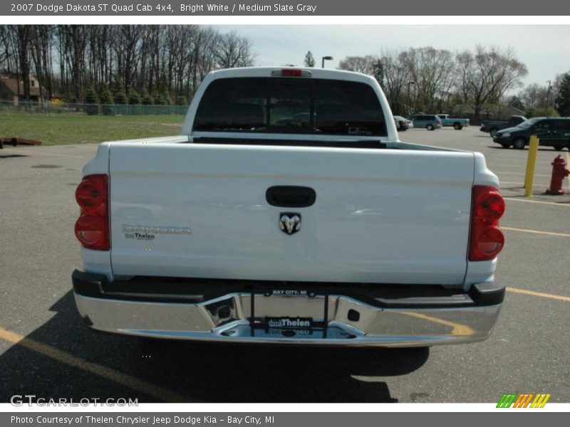 Bright White / Medium Slate Gray 2007 Dodge Dakota ST Quad Cab 4x4