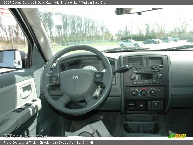 Bright White / Medium Slate Gray 2007 Dodge Dakota ST Quad Cab 4x4