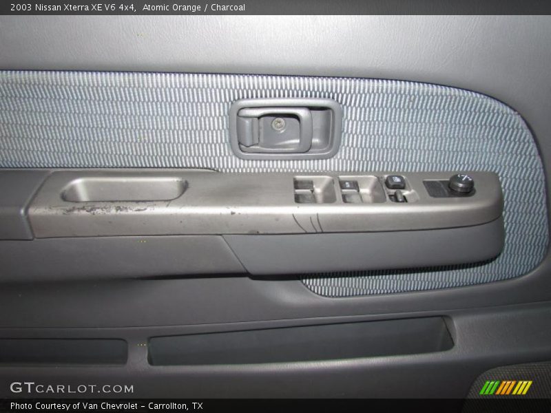 Atomic Orange / Charcoal 2003 Nissan Xterra XE V6 4x4