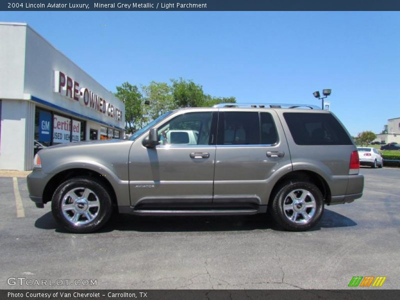 Mineral Grey Metallic / Light Parchment 2004 Lincoln Aviator Luxury