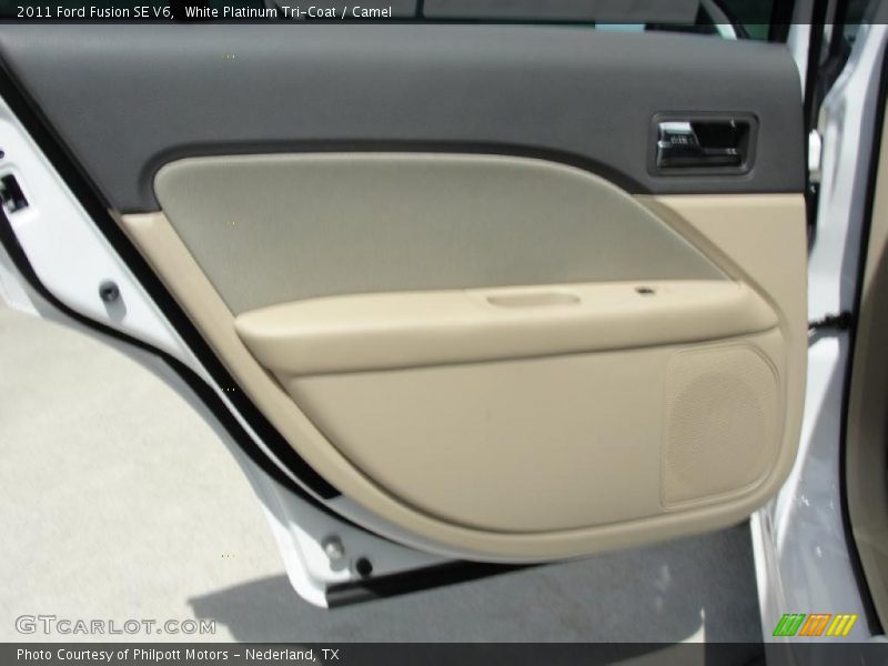 White Platinum Tri-Coat / Camel 2011 Ford Fusion SE V6