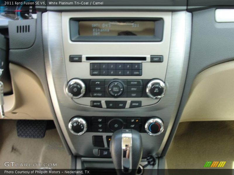 White Platinum Tri-Coat / Camel 2011 Ford Fusion SE V6