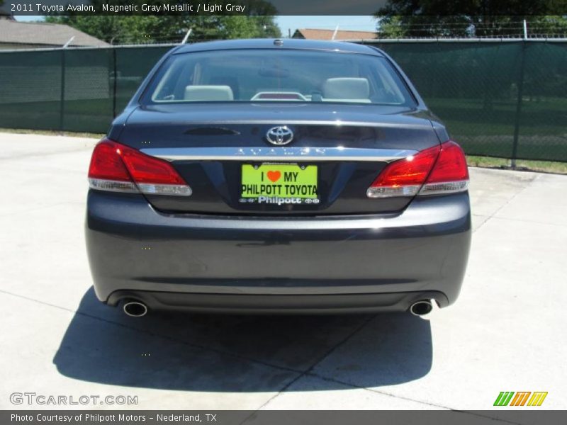 Magnetic Gray Metallic / Light Gray 2011 Toyota Avalon