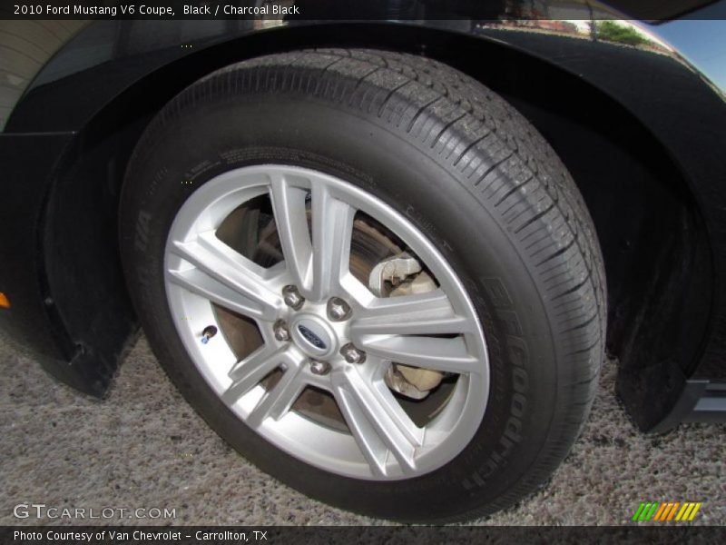 Black / Charcoal Black 2010 Ford Mustang V6 Coupe