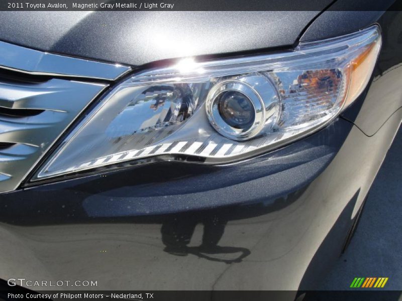 Magnetic Gray Metallic / Light Gray 2011 Toyota Avalon