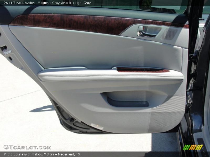 Magnetic Gray Metallic / Light Gray 2011 Toyota Avalon