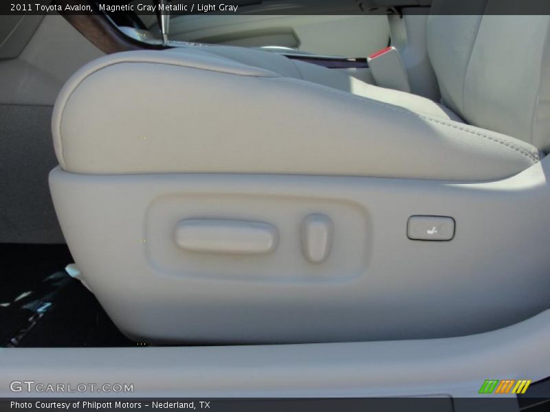 Magnetic Gray Metallic / Light Gray 2011 Toyota Avalon