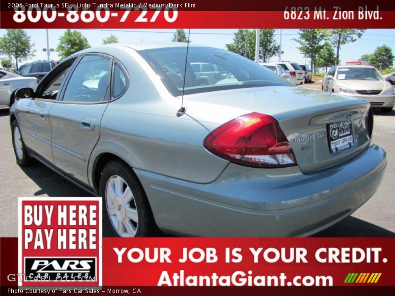 Light Tundra Metallic / Medium/Dark Flint 2005 Ford Taurus SEL