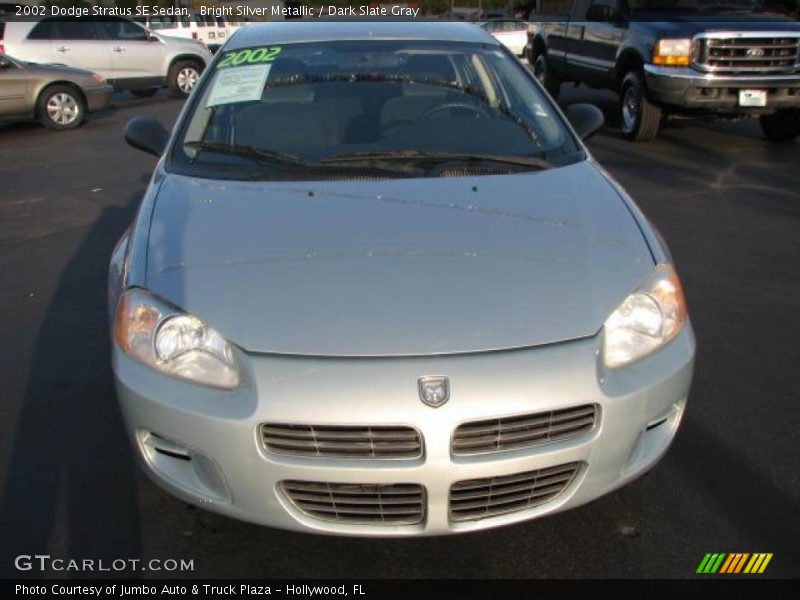 Bright Silver Metallic / Dark Slate Gray 2002 Dodge Stratus SE Sedan