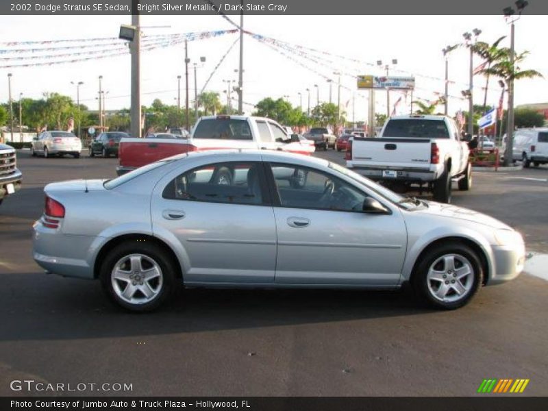 Bright Silver Metallic / Dark Slate Gray 2002 Dodge Stratus SE Sedan