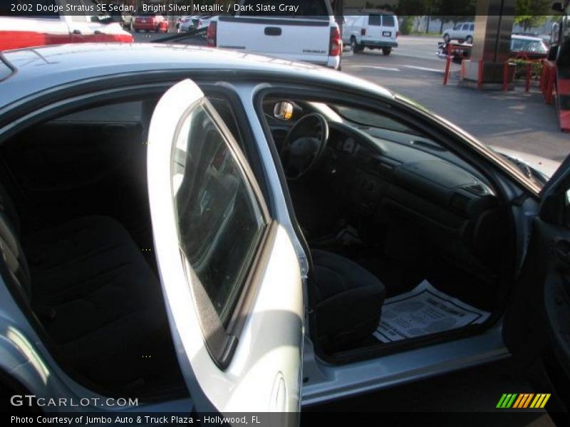 Bright Silver Metallic / Dark Slate Gray 2002 Dodge Stratus SE Sedan