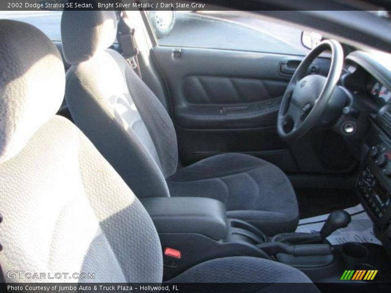 Bright Silver Metallic / Dark Slate Gray 2002 Dodge Stratus SE Sedan