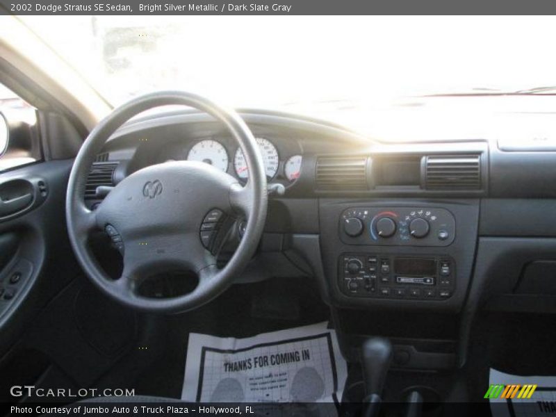 Bright Silver Metallic / Dark Slate Gray 2002 Dodge Stratus SE Sedan