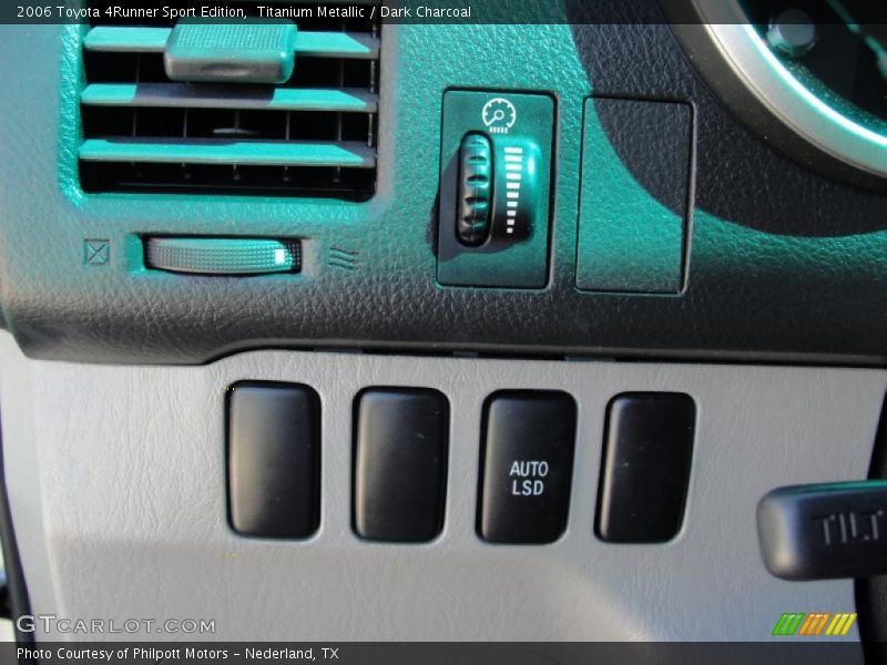 Titanium Metallic / Dark Charcoal 2006 Toyota 4Runner Sport Edition