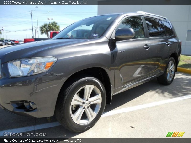 Magnetic Gray Metallic / Ash 2009 Toyota Highlander Sport