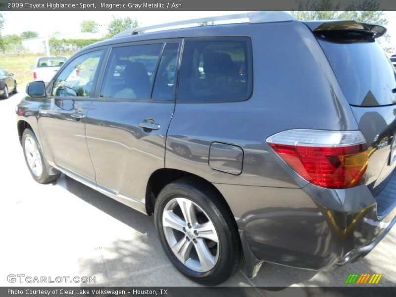 Magnetic Gray Metallic / Ash 2009 Toyota Highlander Sport
