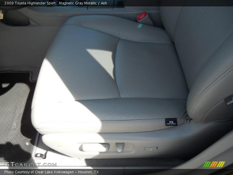 Magnetic Gray Metallic / Ash 2009 Toyota Highlander Sport