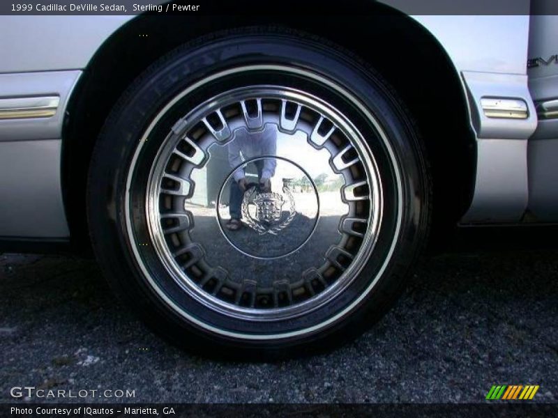  1999 DeVille Sedan Wheel