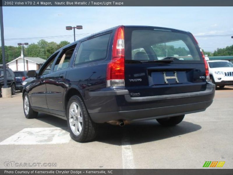 Nautic Blue Metallic / Taupe/Light Taupe 2002 Volvo V70 2.4 Wagon