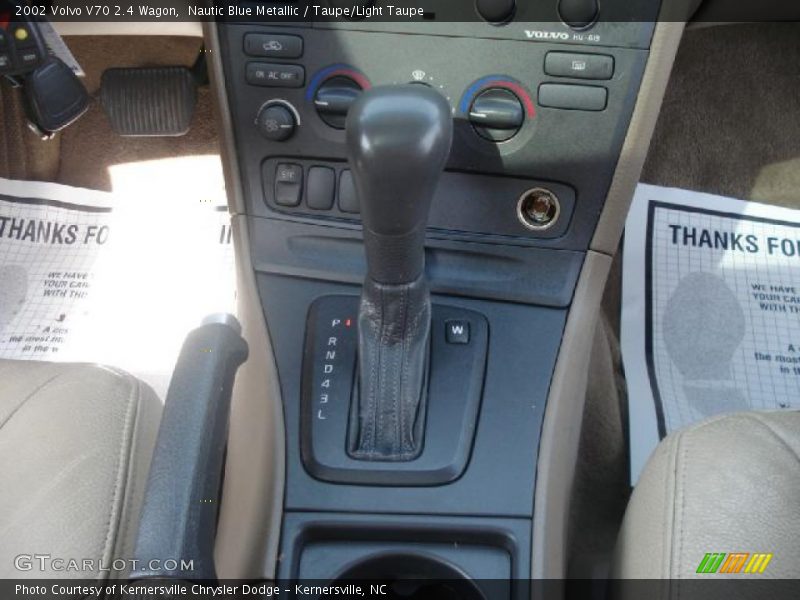 Nautic Blue Metallic / Taupe/Light Taupe 2002 Volvo V70 2.4 Wagon