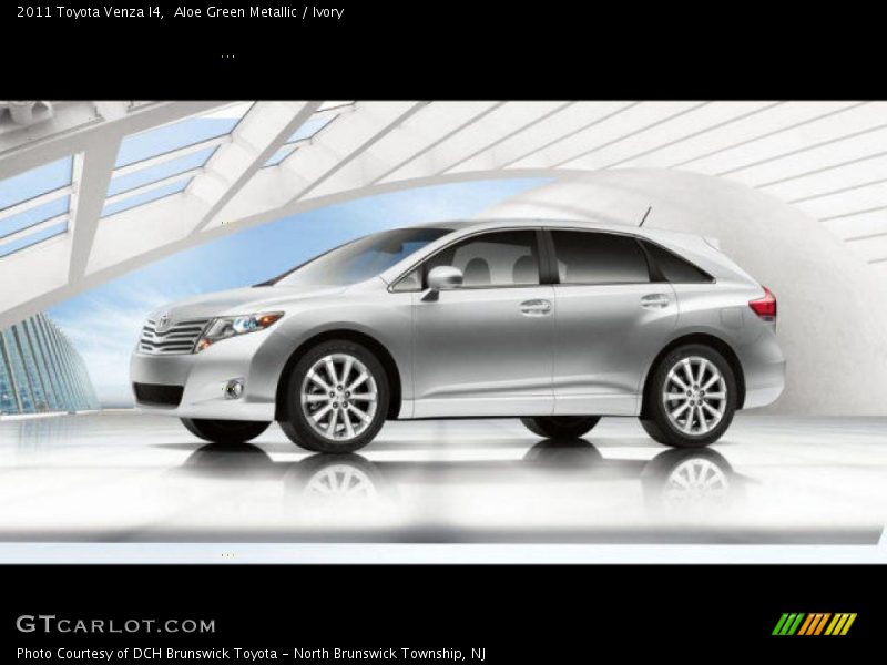 Aloe Green Metallic / Ivory 2011 Toyota Venza I4