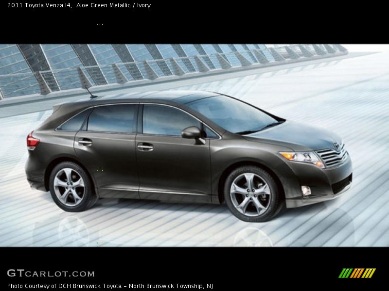 Aloe Green Metallic / Ivory 2011 Toyota Venza I4