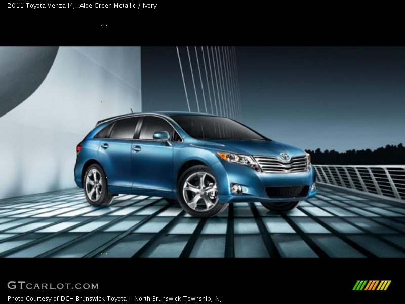 Aloe Green Metallic / Ivory 2011 Toyota Venza I4