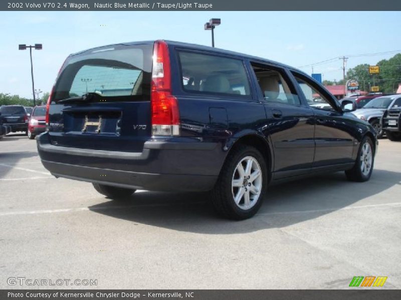 Nautic Blue Metallic / Taupe/Light Taupe 2002 Volvo V70 2.4 Wagon