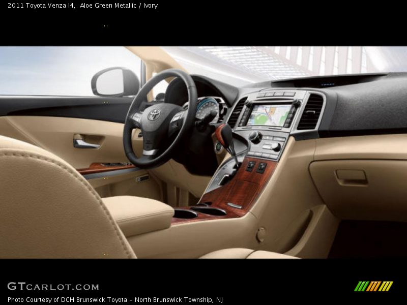 Aloe Green Metallic / Ivory 2011 Toyota Venza I4