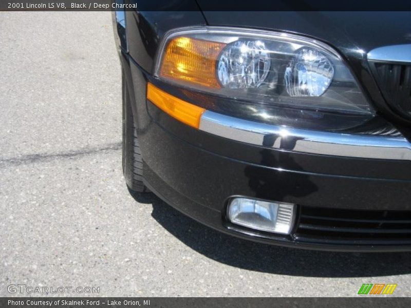 Black / Deep Charcoal 2001 Lincoln LS V8