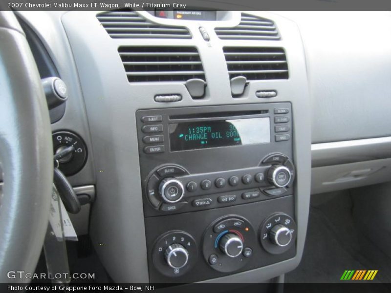 Controls of 2007 Malibu Maxx LT Wagon
