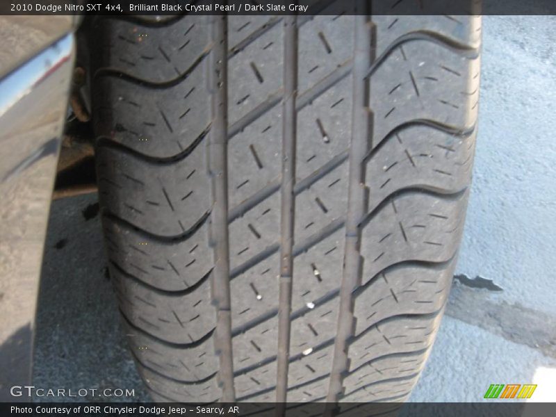 Brilliant Black Crystal Pearl / Dark Slate Gray 2010 Dodge Nitro SXT 4x4