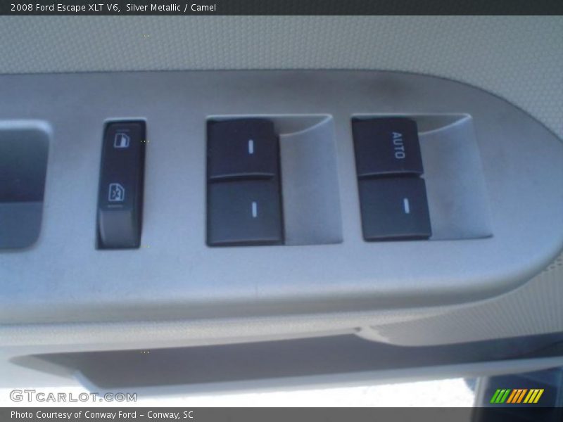 Silver Metallic / Camel 2008 Ford Escape XLT V6