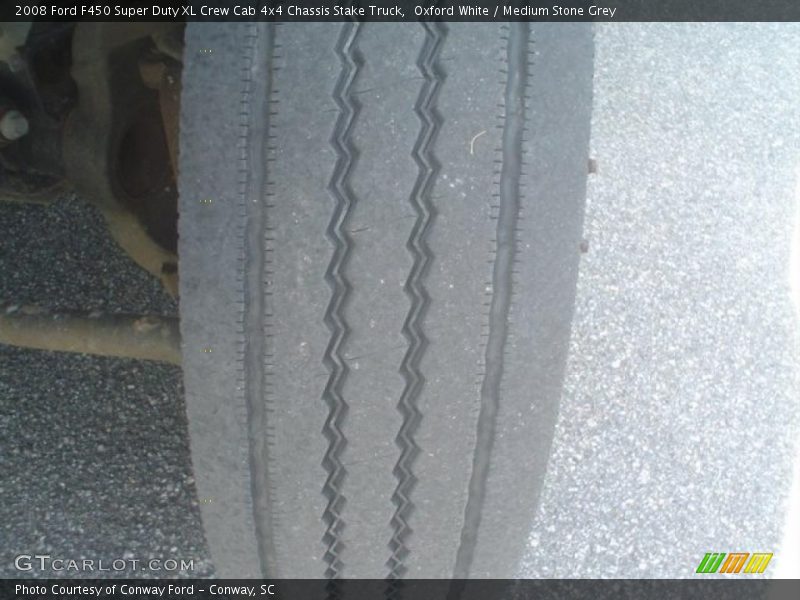 Oxford White / Medium Stone Grey 2008 Ford F450 Super Duty XL Crew Cab 4x4 Chassis Stake Truck