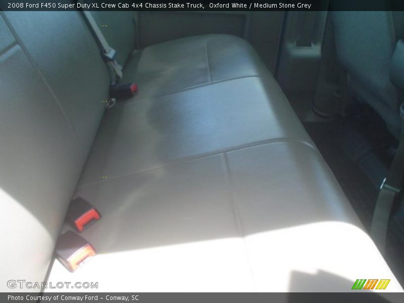 Oxford White / Medium Stone Grey 2008 Ford F450 Super Duty XL Crew Cab 4x4 Chassis Stake Truck