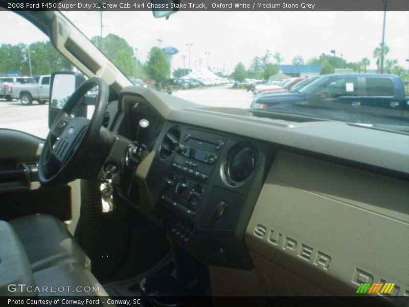 Oxford White / Medium Stone Grey 2008 Ford F450 Super Duty XL Crew Cab 4x4 Chassis Stake Truck