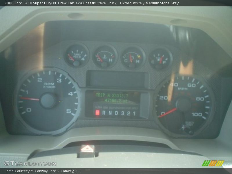 Oxford White / Medium Stone Grey 2008 Ford F450 Super Duty XL Crew Cab 4x4 Chassis Stake Truck