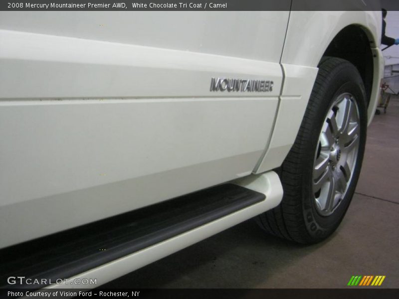 White Chocolate Tri Coat / Camel 2008 Mercury Mountaineer Premier AWD