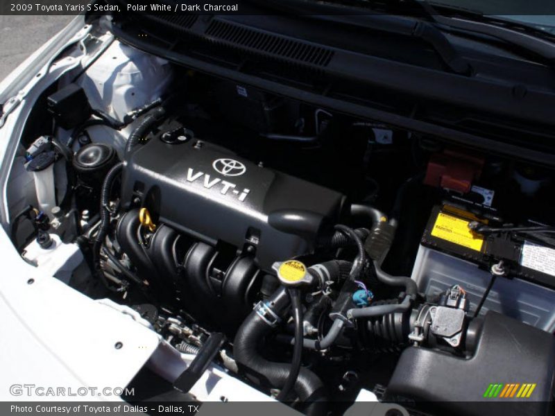 Polar White / Dark Charcoal 2009 Toyota Yaris S Sedan