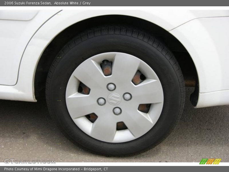 Absolute White / Grey 2006 Suzuki Forenza Sedan