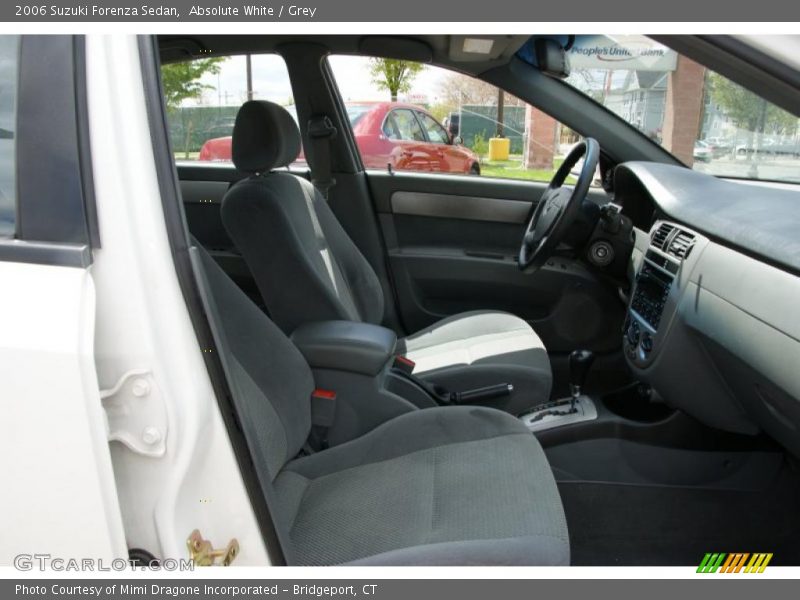 Absolute White / Grey 2006 Suzuki Forenza Sedan