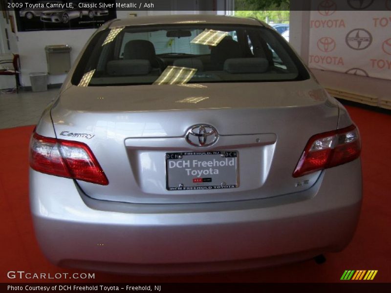 Classic Silver Metallic / Ash 2009 Toyota Camry LE