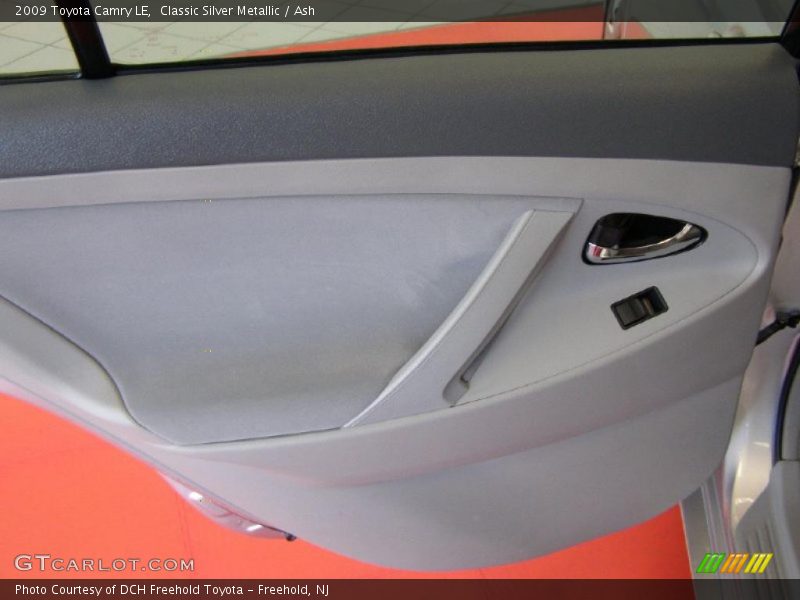 Classic Silver Metallic / Ash 2009 Toyota Camry LE