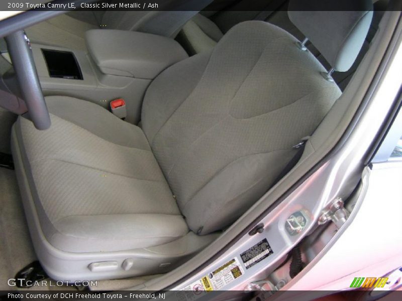 Classic Silver Metallic / Ash 2009 Toyota Camry LE