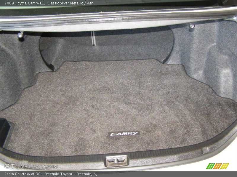 Classic Silver Metallic / Ash 2009 Toyota Camry LE