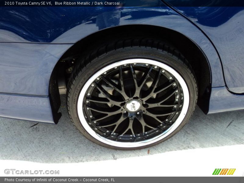 Blue Ribbon Metallic / Dark Charcoal 2010 Toyota Camry SE V6
