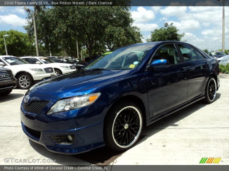 Blue Ribbon Metallic / Dark Charcoal 2010 Toyota Camry SE V6
