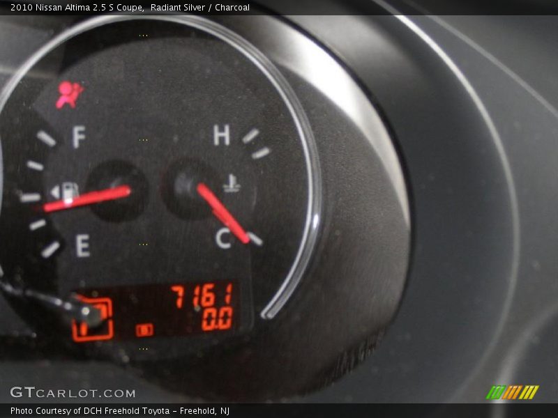 Radiant Silver / Charcoal 2010 Nissan Altima 2.5 S Coupe